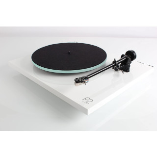 Rega Planar 2 Plattenspieler weiss hgl. RB 220 Carbon MM